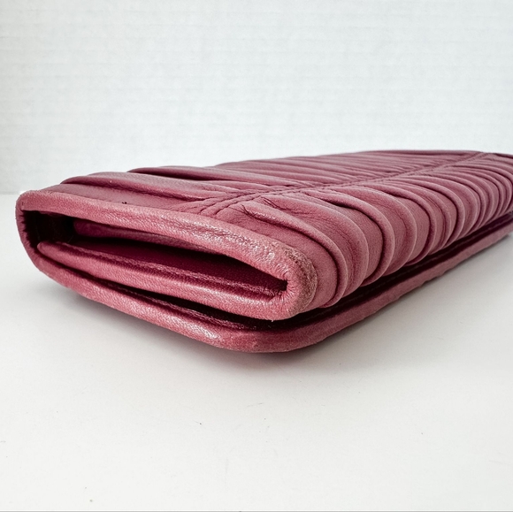 Pre-loved PRADA wallet pink leather - Picture 12 of 12